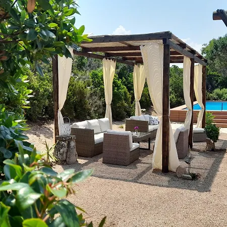 Semesterbostad Casa Mare, Villaggio Galanu *