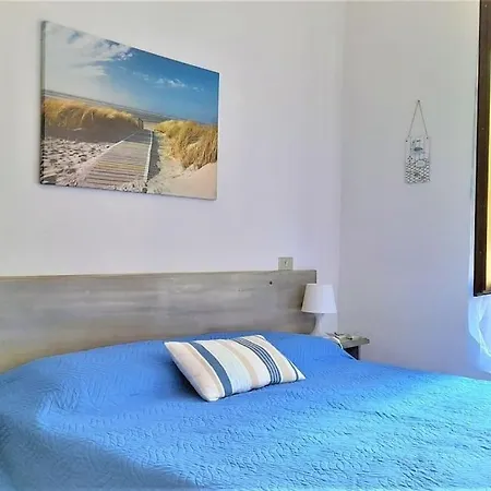 Casa Mare, Villaggio Galanu Nyaraló *