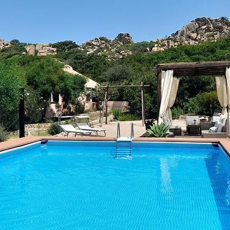 Casa Mare, Villaggio Galanu بيت للعطل *